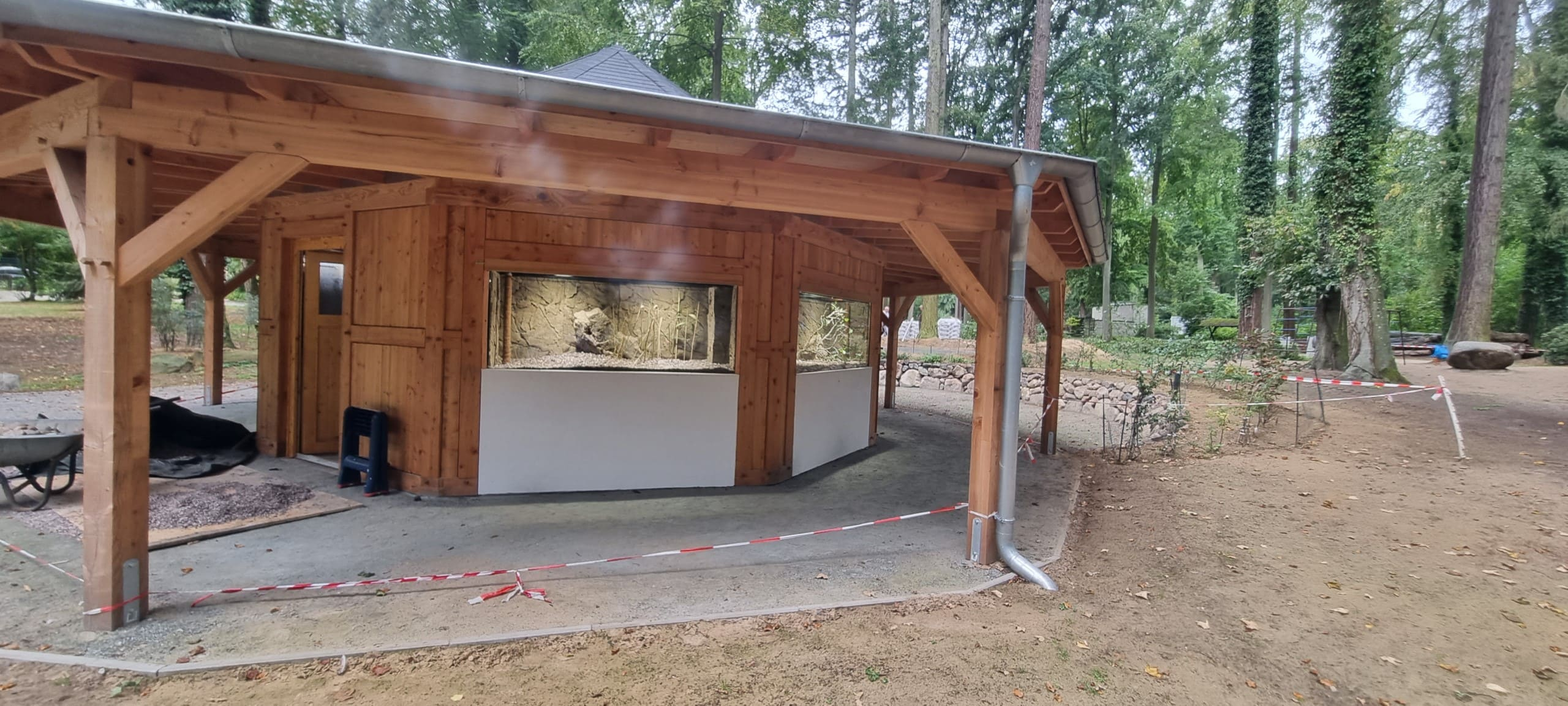 Aqua Pavillon Zoo - Aquarienbau